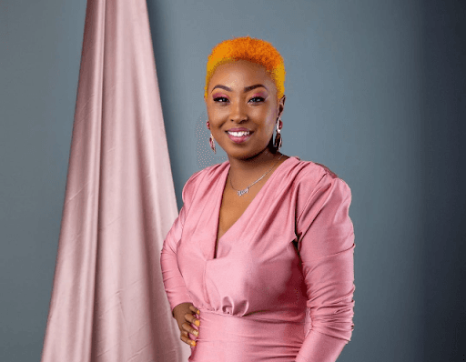 Innerstanding! Singer Vivianne excitedly shares life update with fans